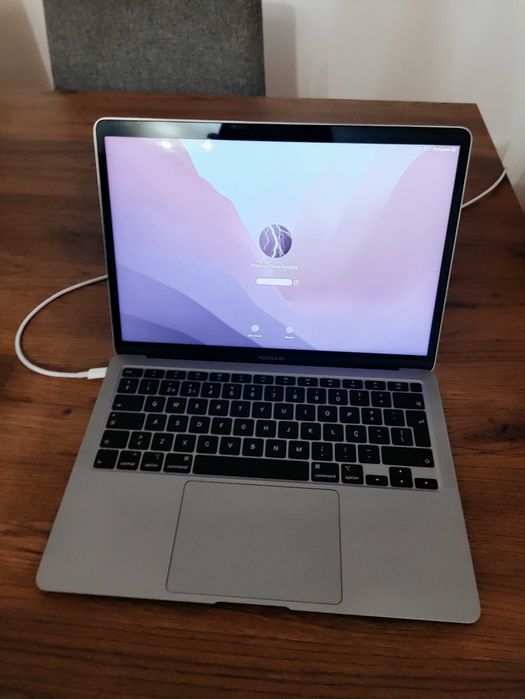 Apple Macbook Air 13' Retina | 8GB | 256GB SSD | CPU i5