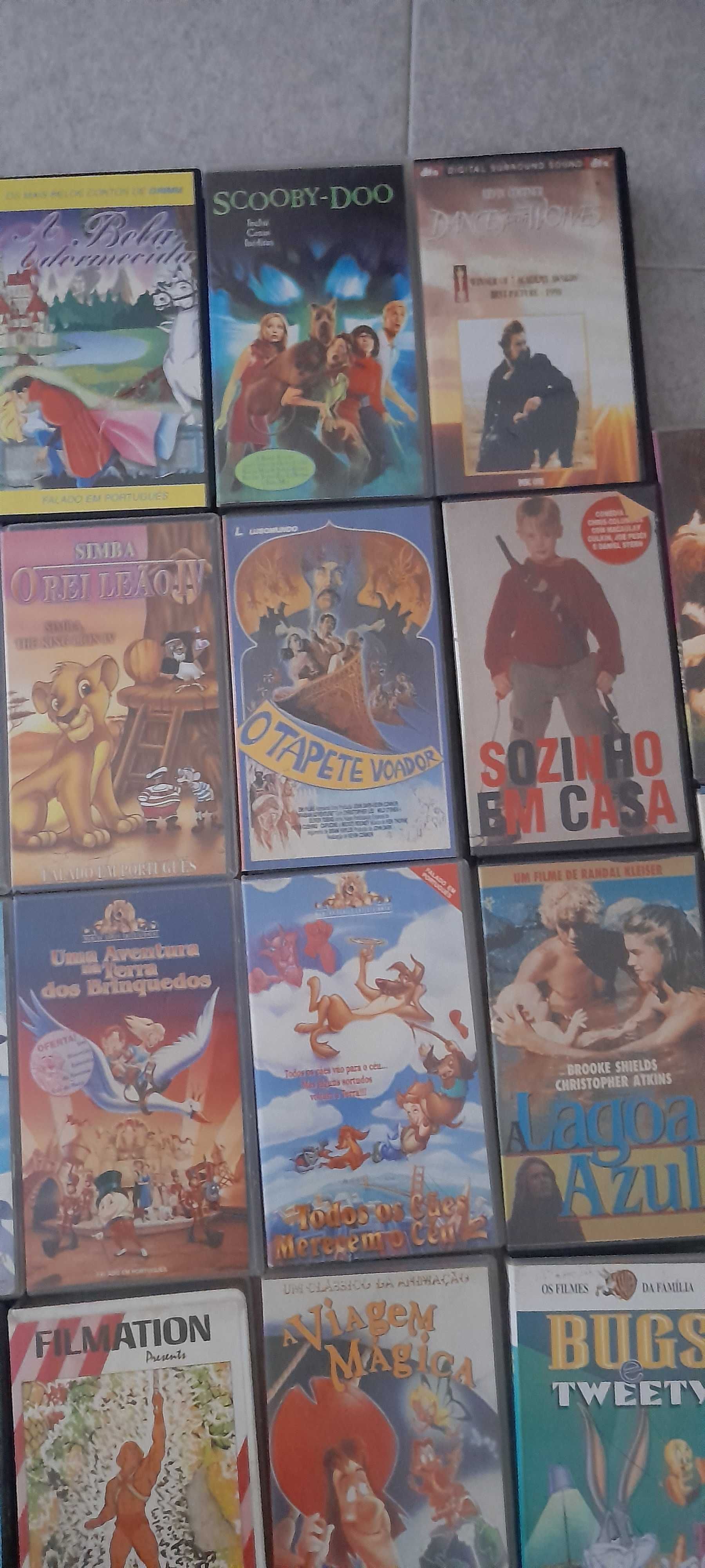 Vendo varios filmes em vhs