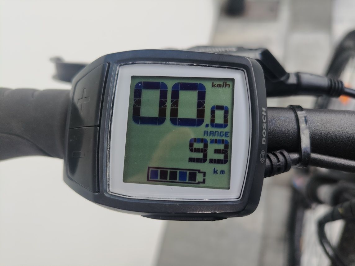 Rower elektryczny Bosch performance CX Univega