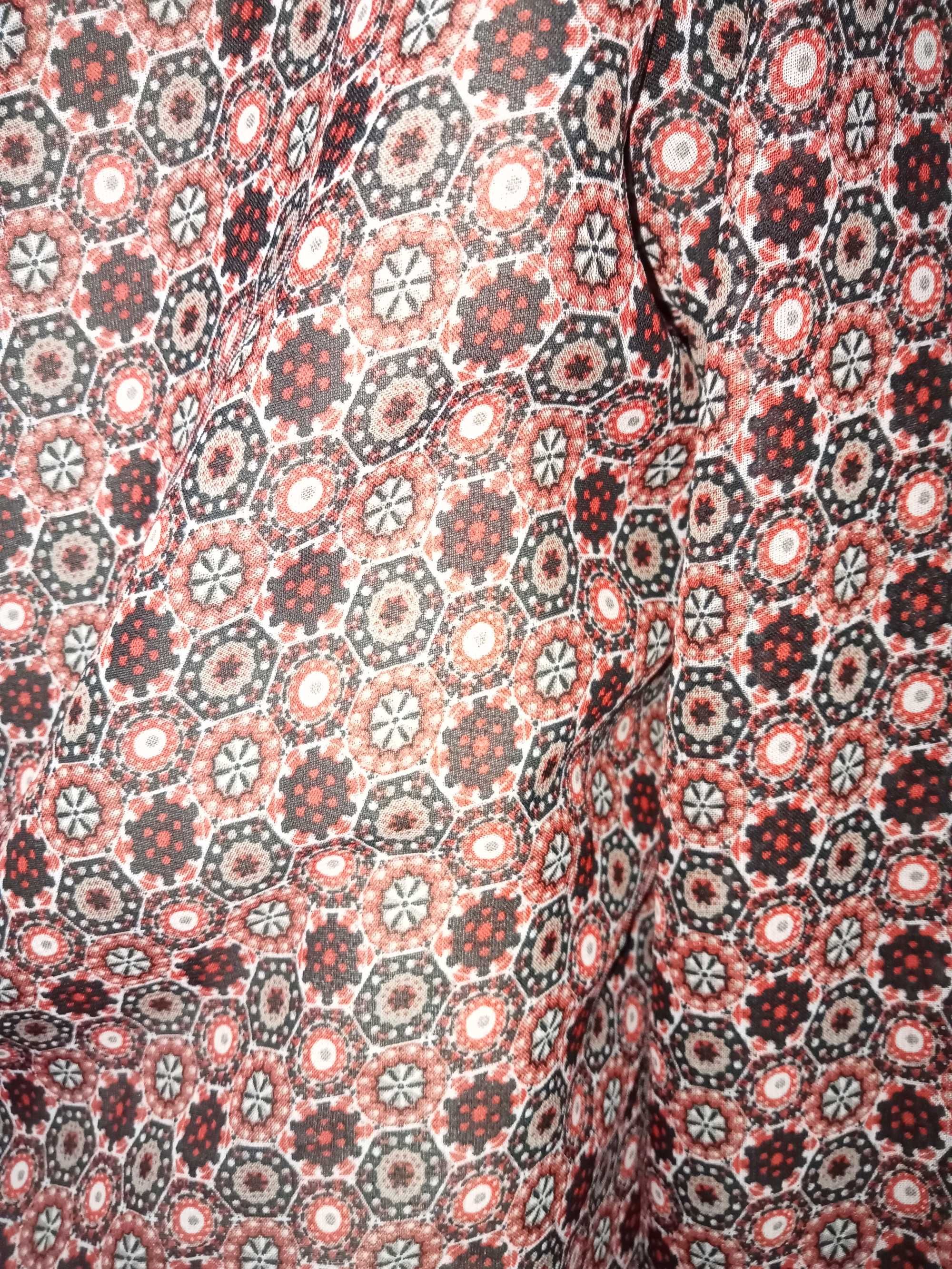 Camisa NOVA padrão hexagonal