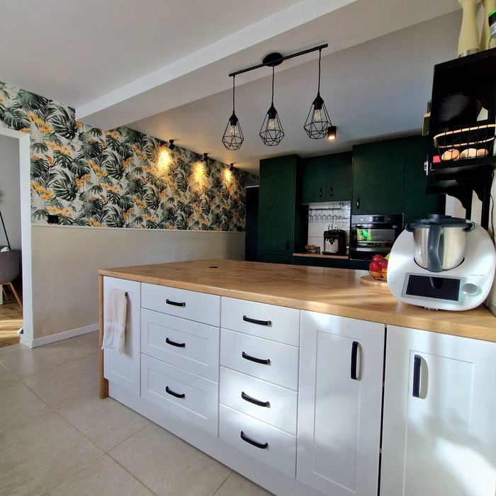 Nowoczesny, funkcjonalny dom z 2022 roku na dużej działce, 6km od Nysy