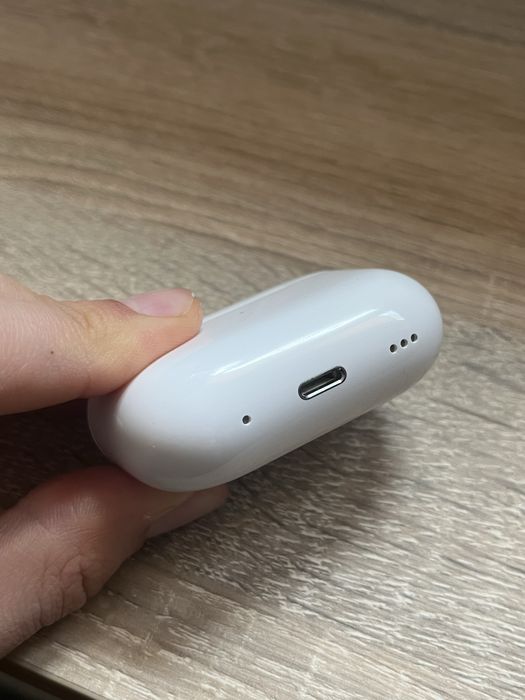 Etui ładujące Apple AirPods Pro 2gen A2700 lightning ORYGINAŁ