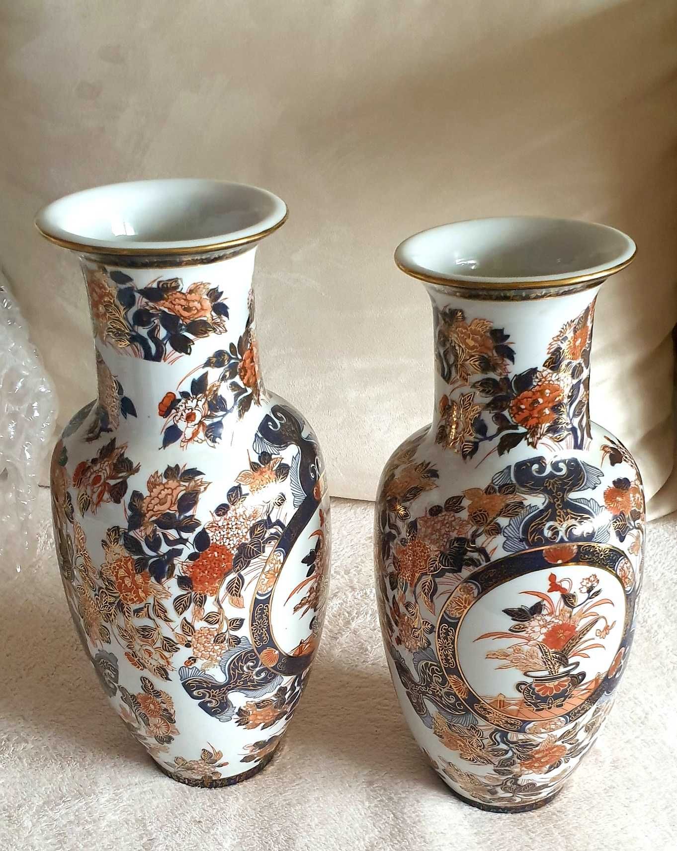 wazy porcelana japońska-Saji Imari Japan