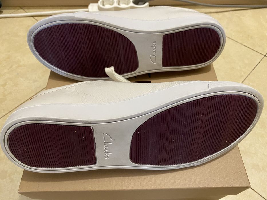 Белые кожанные кеды Clarks 39 р