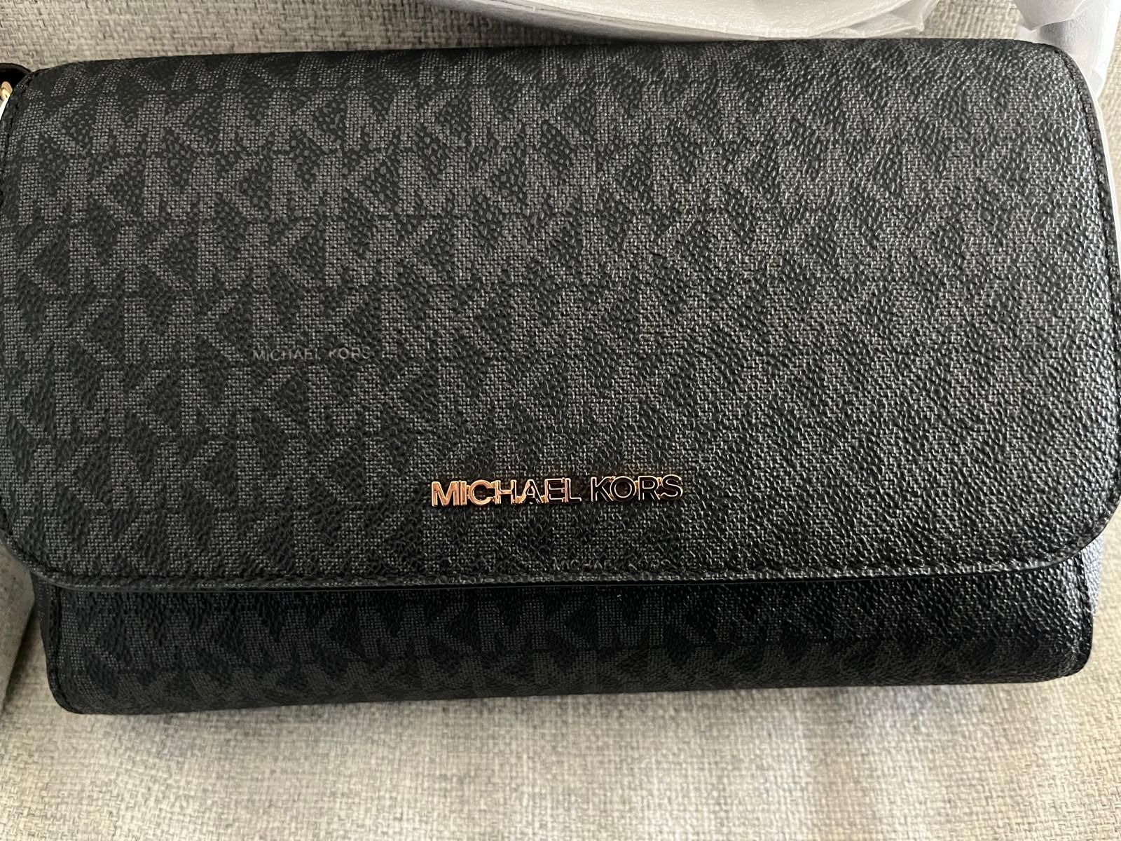 Bolsa preta Michael Kors que tiracolo (Jet Set)