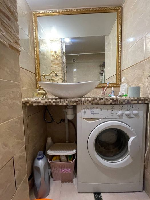 Продається 2 кім.квартира Київ, вул.Жуля Верна