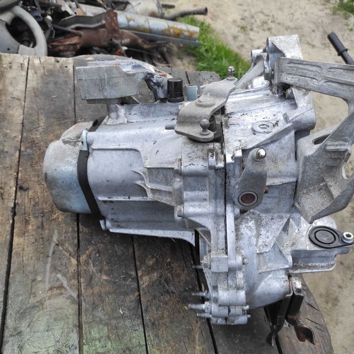 Skrzynia Biegów Citroen C2 C3 Peugeot 206  1,4 8 v 20CF15