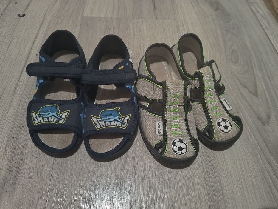 Владі дитячі тапки для садка