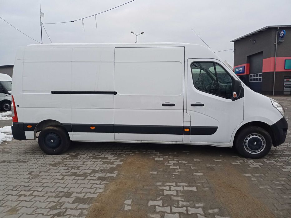 Wynajem busa/Renault Master/3osobowy/L3H2/dCI