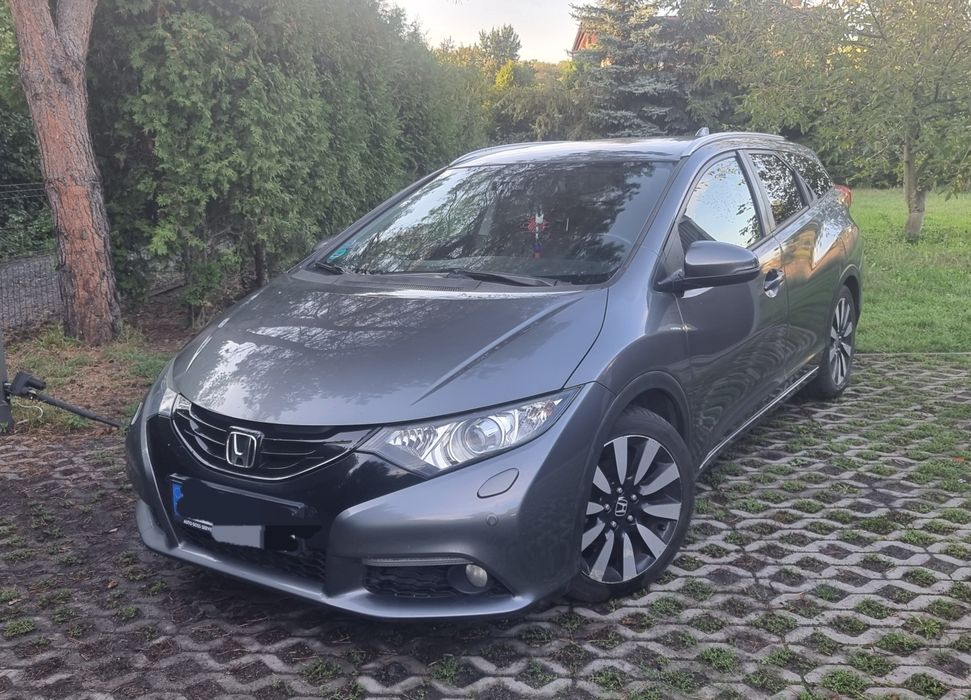 Honda Civic Tourer 1.6 wersja Executive 2014r