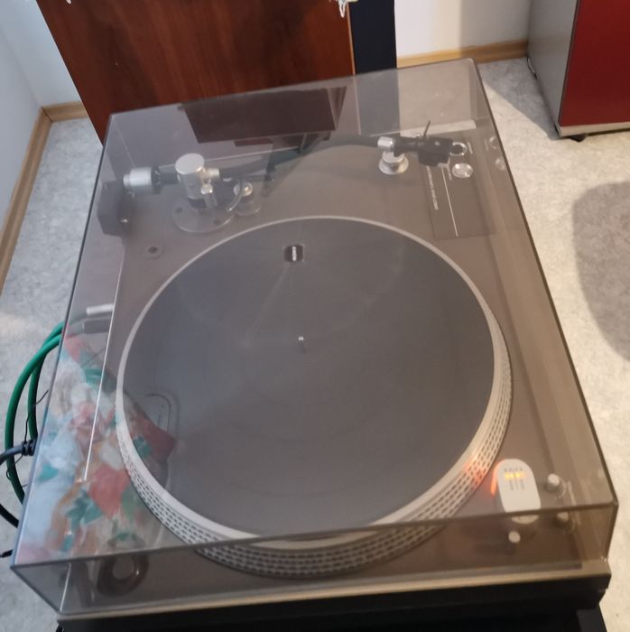 Sony PS 6750 audiofilski gramofon