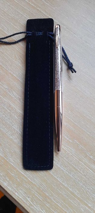 Esferográfica Crystalline Nova da Swarovski