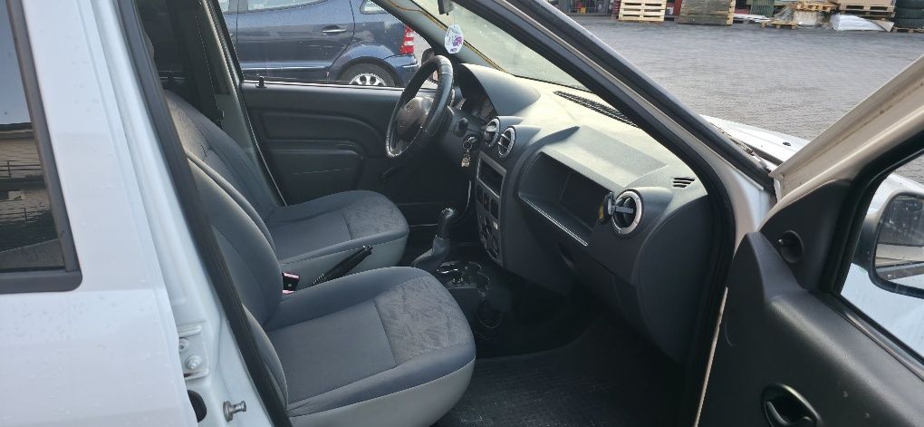 Sprzedam samochód osobowy m-ki Dacia Logan