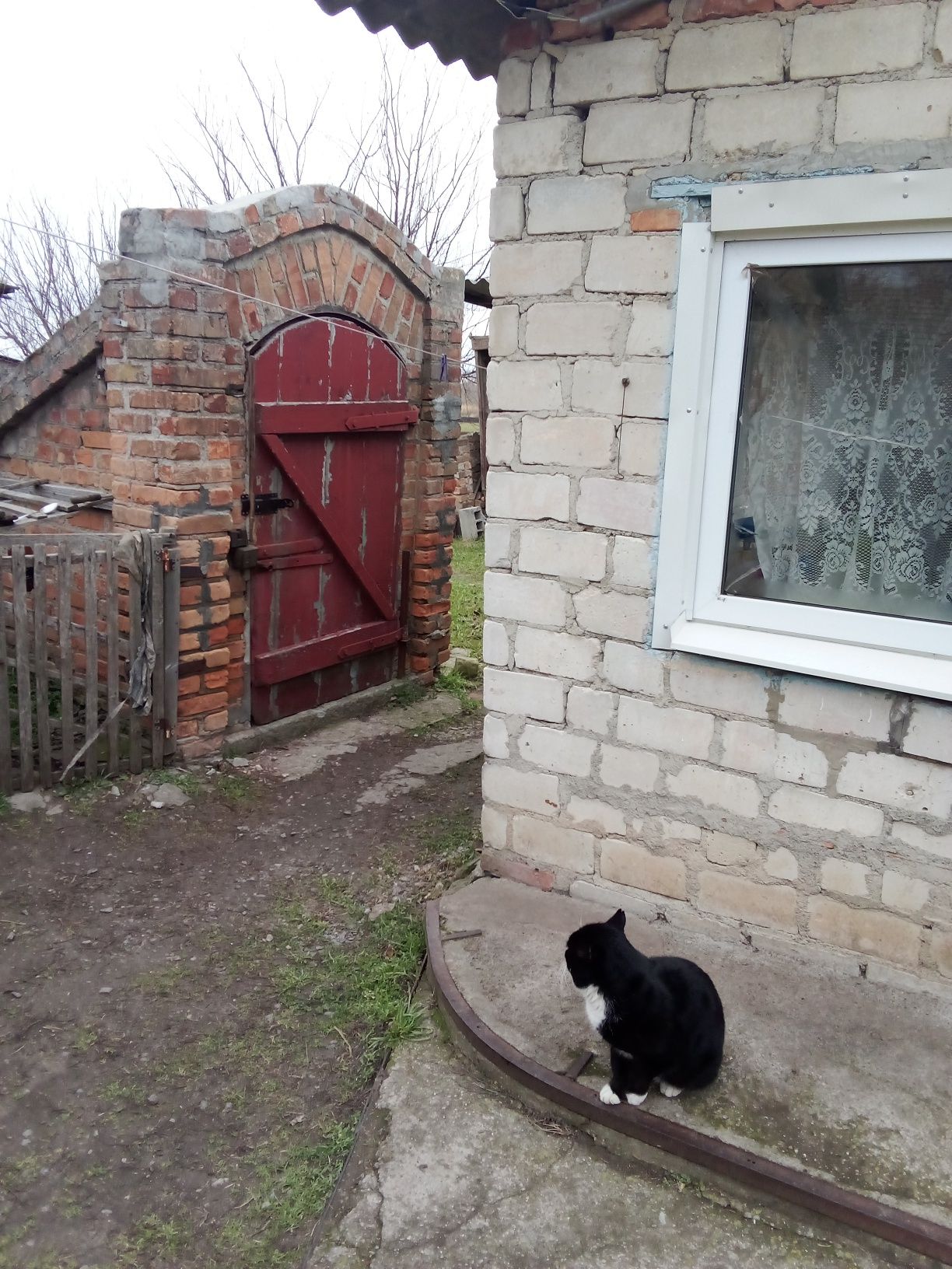 Продам або омбіняю будинок