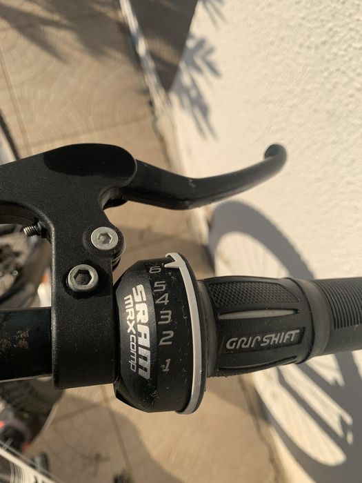 Bicicleta criança branca