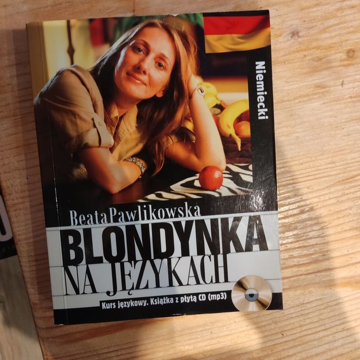 Blondynka na językach niemiecki