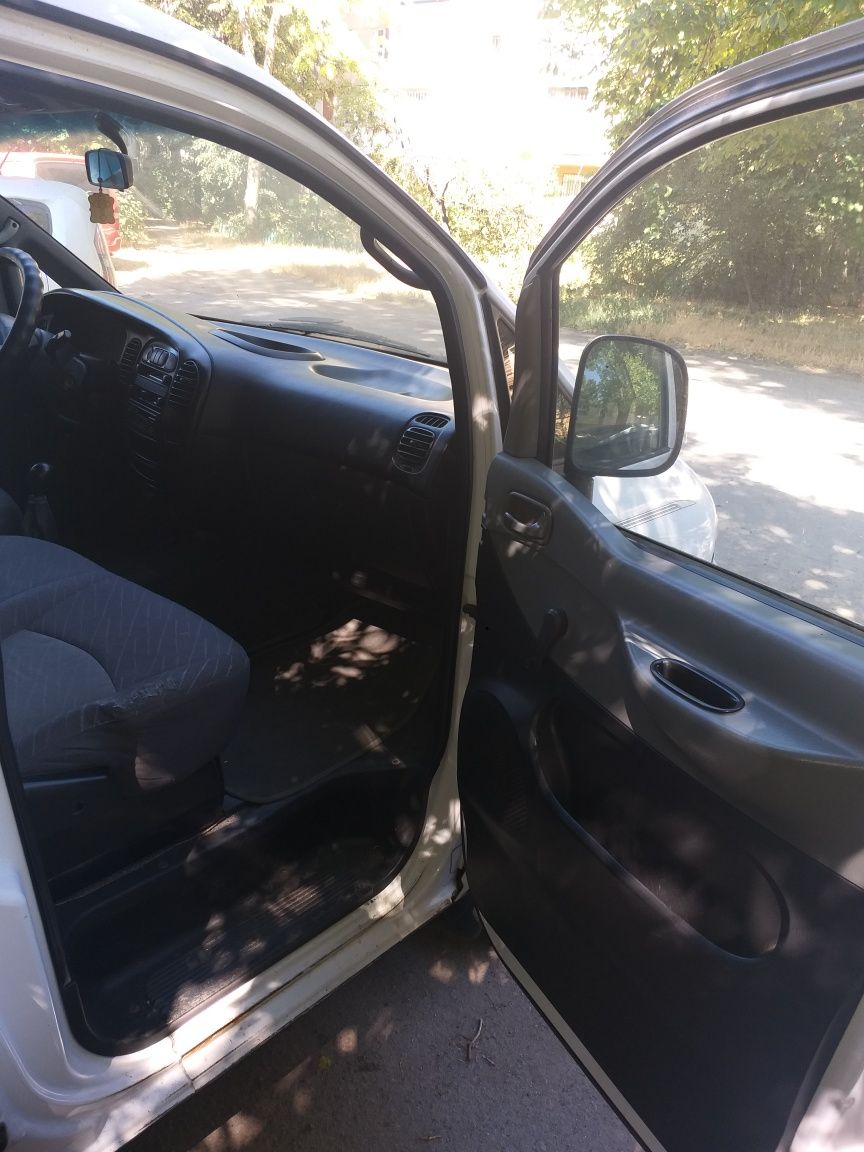 Продам hyundai h1