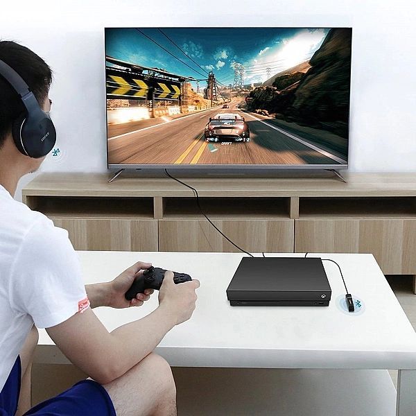 Ugreen transmiter Bluetooth 4.2 bezprzewodowy adapter audio Toslink cz