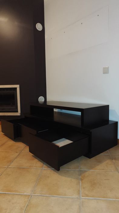 Consola para televisão