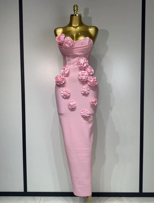 Бандажна сукня рожева