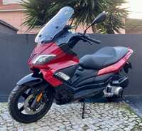 Malaguti 300cc aceito PCX