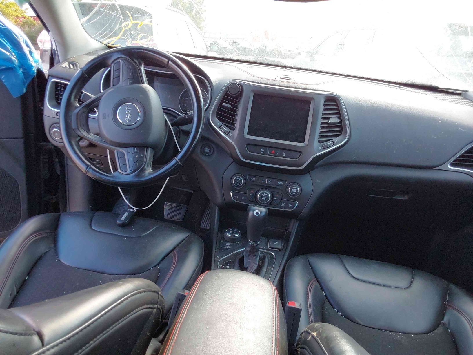 Разборка шрот запчасти Jeep Cherokee TrailHawk