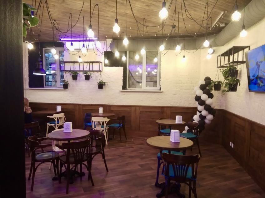 Фасад Кафе 115 м2, вул. Софіївська,4, Майдан Незалежності, Хрещатик