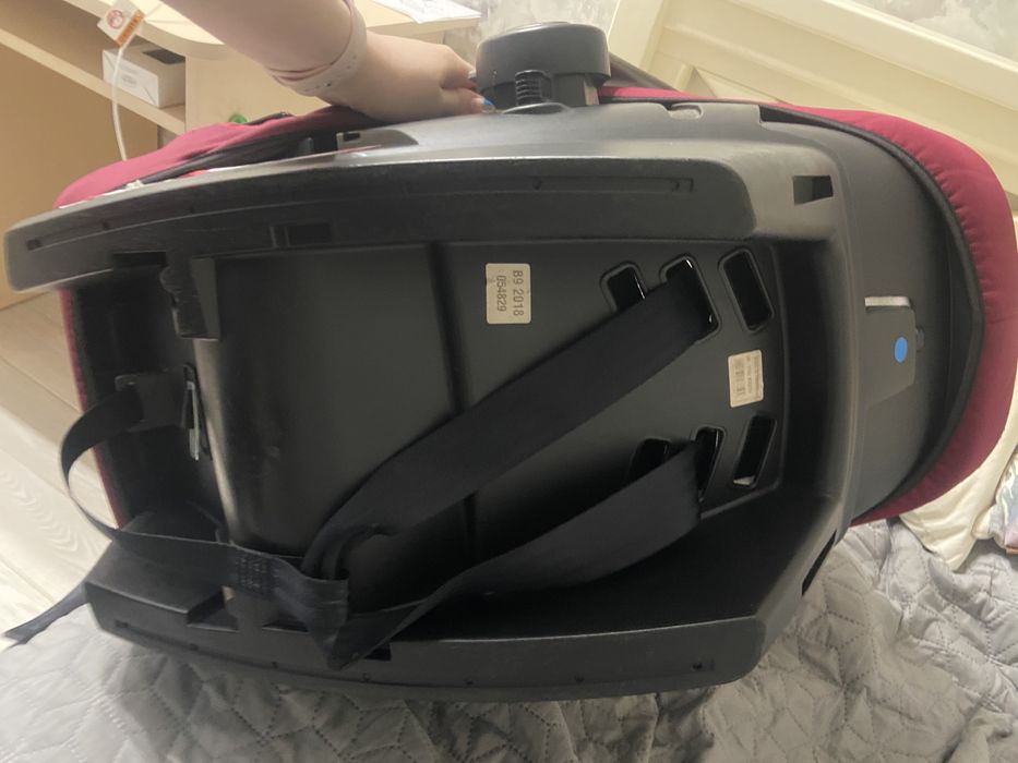 Автокрісло/автолюлька