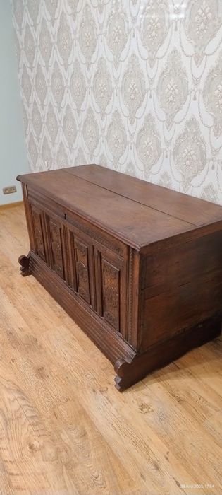 Skrzynia z litego drewna