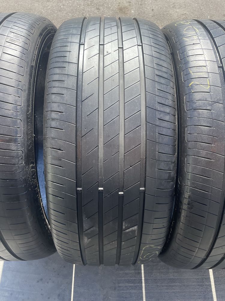 265/40/21 goodyear efficient grip performance
