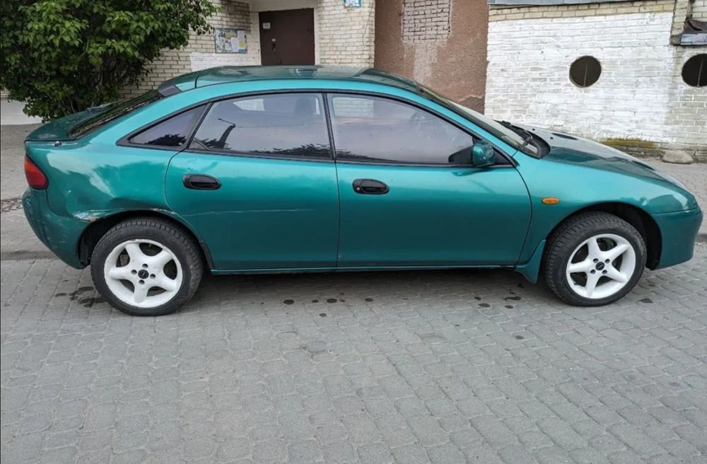 Продається Mazda 323f