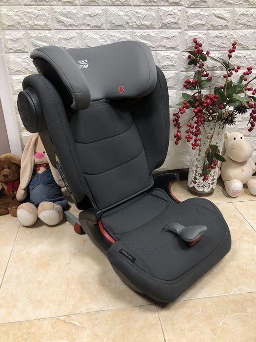 Автокрісло BRITAX ROMER KIDFIX 3M  Група 2/3 (15-36кг) Isofix