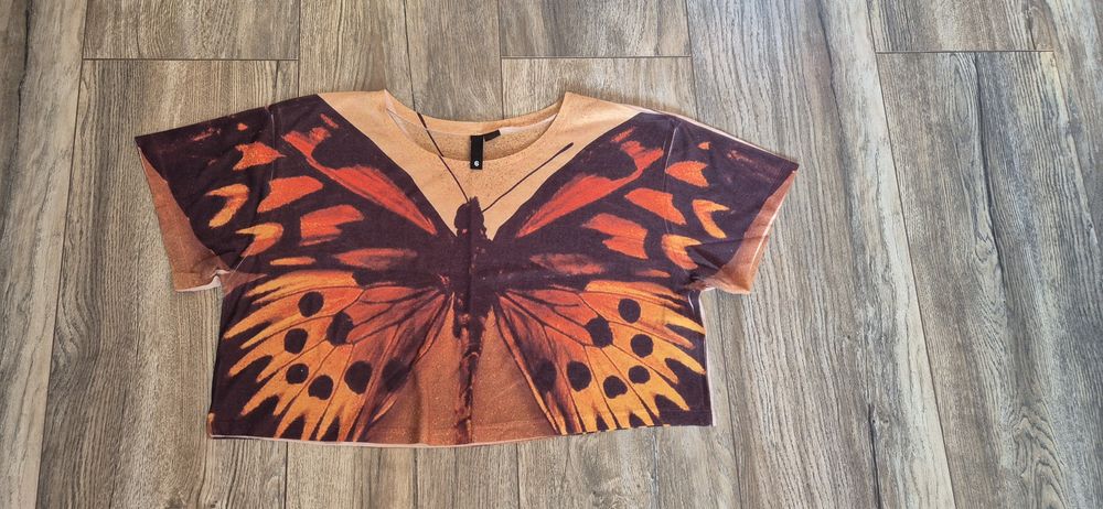 Bluzka krótka oversize