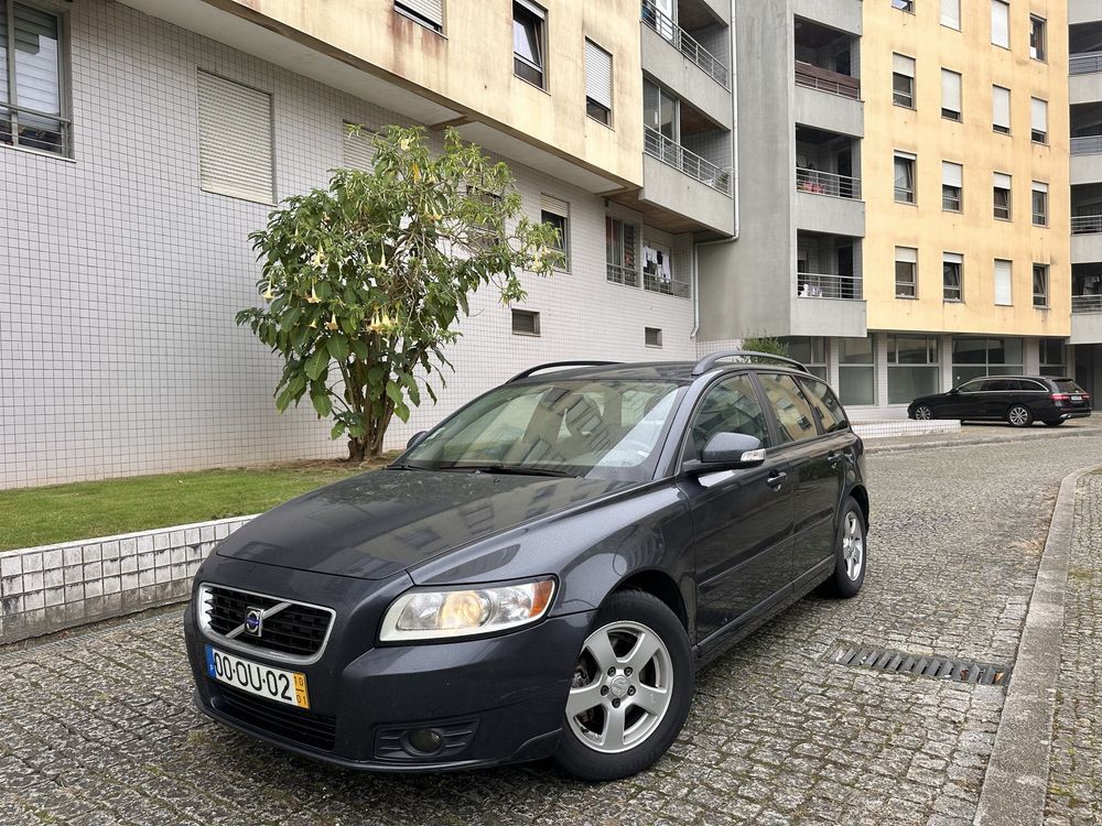 Volvo V50 1.6d 2010 com GPS impecável