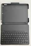 Etui z klawiaturą na iPad Logitech Slim Folio
