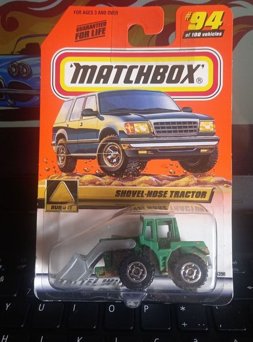 Matchbox shovel-nose tractor - 1999