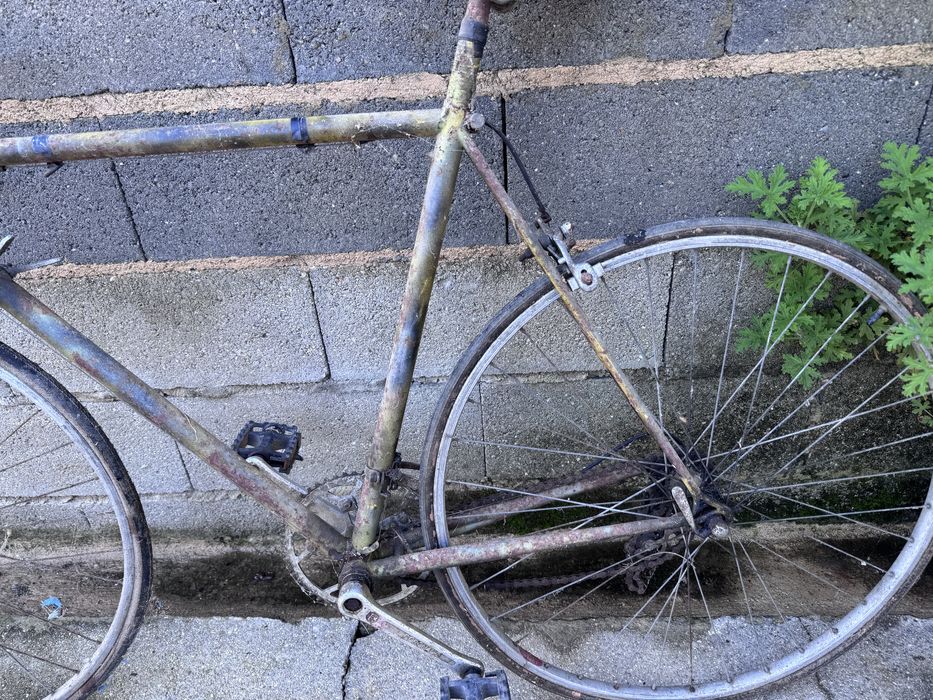 Bicicleta de corrida para restaurar