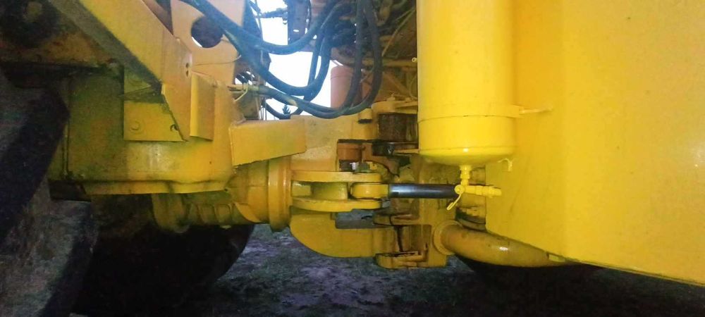 kirowiec k701 kirovets k700 V12 kir bliźniaki