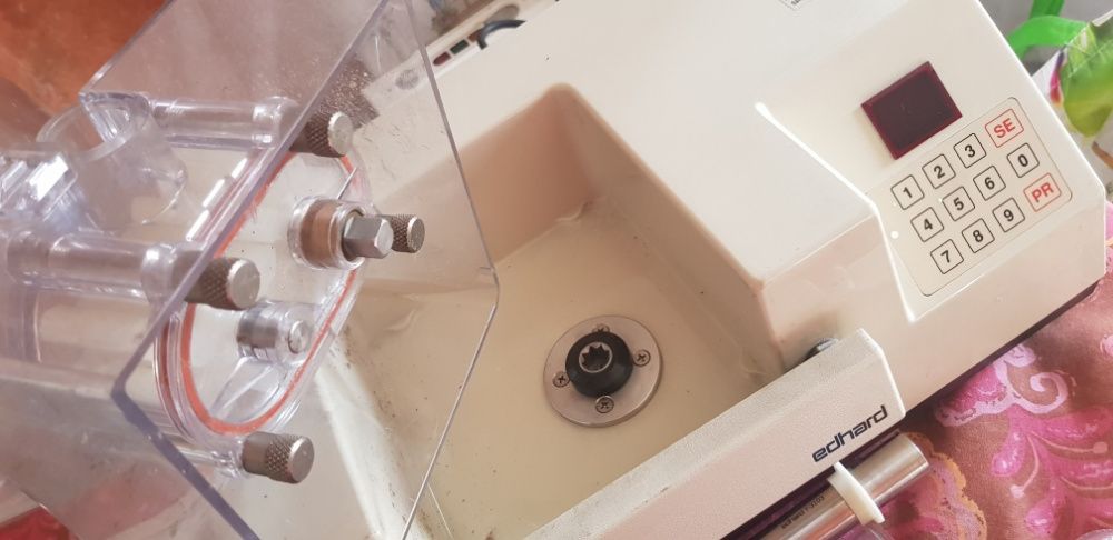 Edhard         máquina distribuidora    pastelaria