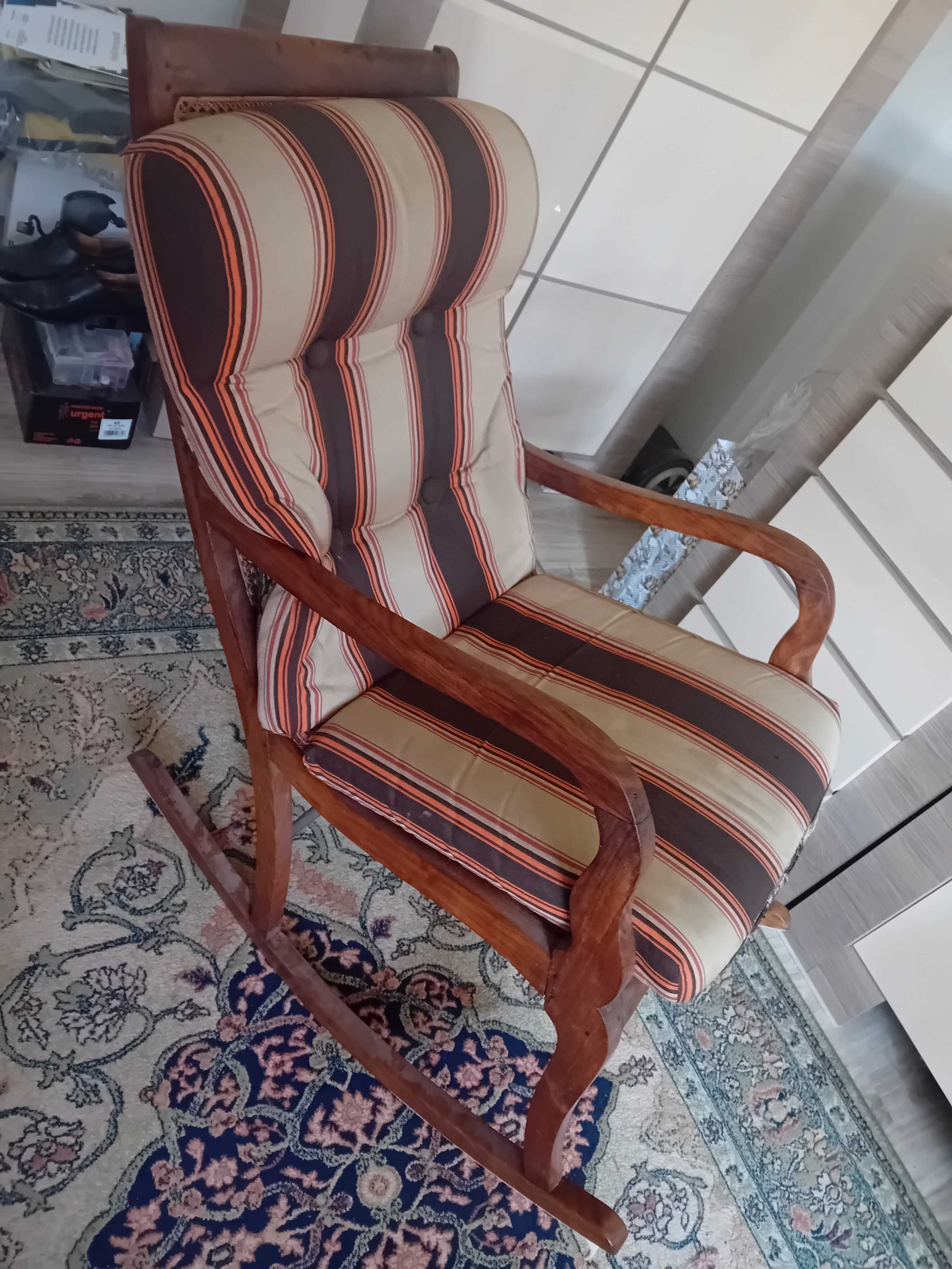 Sprzedam fotel bujany