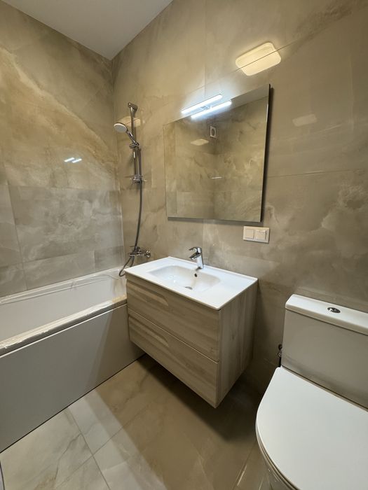 Двокімнатна квартира на Щасливому