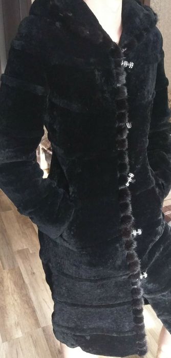 Продам шубу с натур.. мутона (овчина)