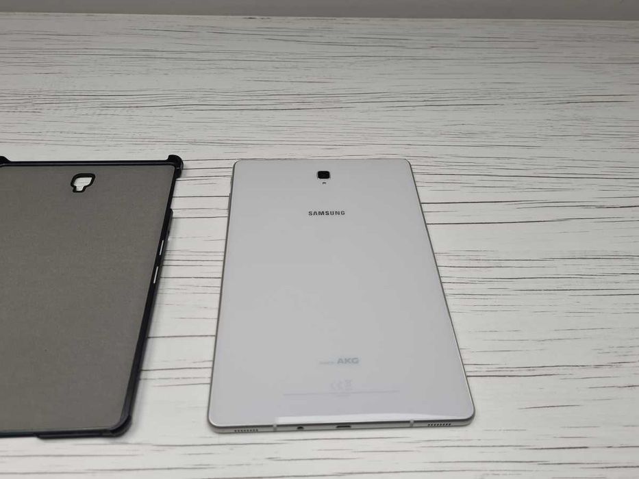 Samsung Galaxy Tab S4 z etui + gratis zewn. klawiatura z touchpad'em