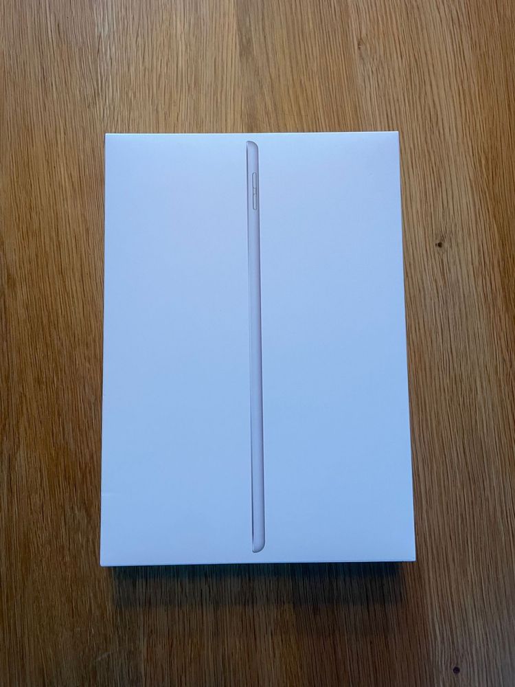 iPad 8, 128 Gb, srebrny