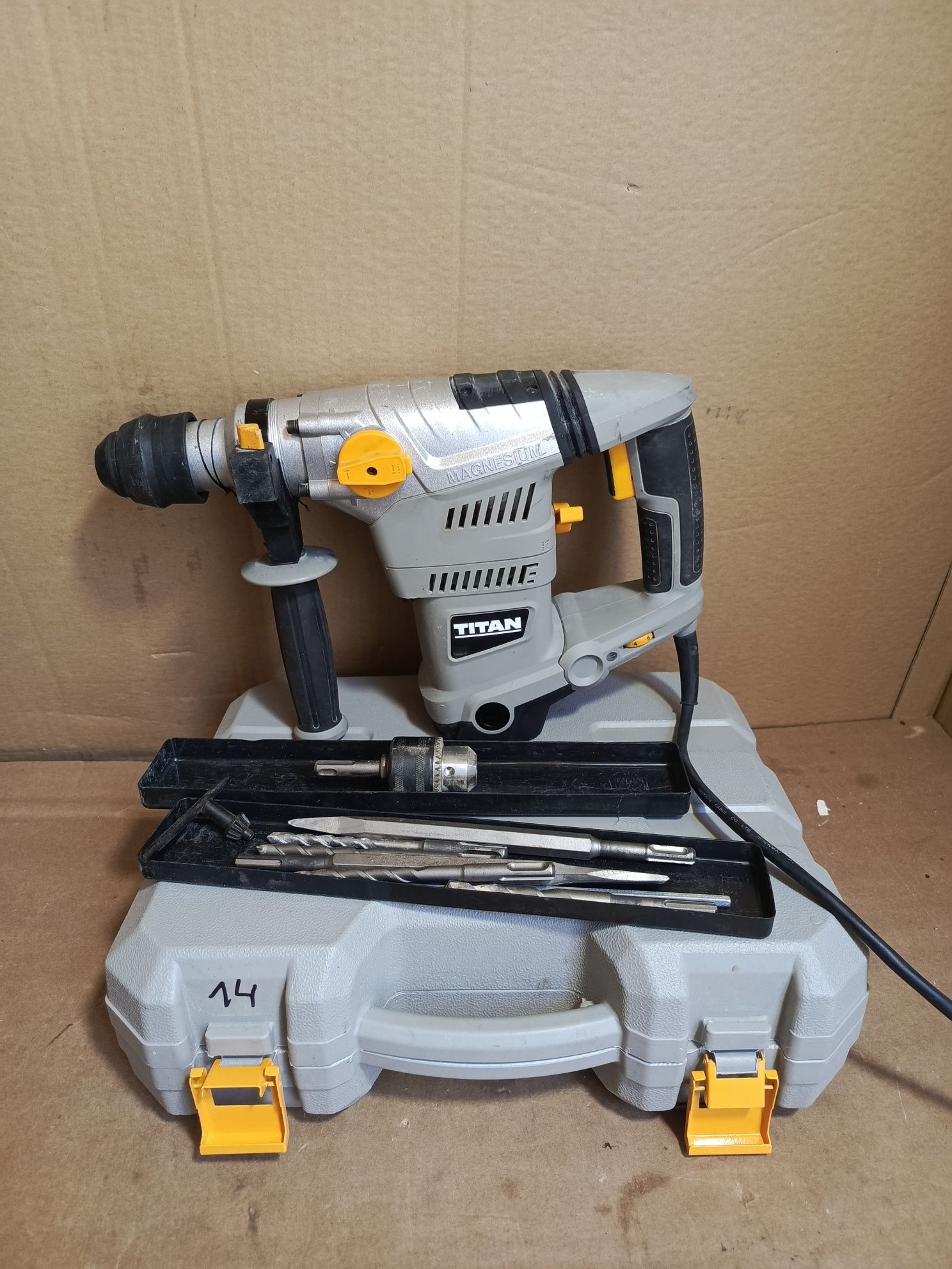 Mlotowiertarka udarowa titan SDS plus mlot udarowy TTB631sds