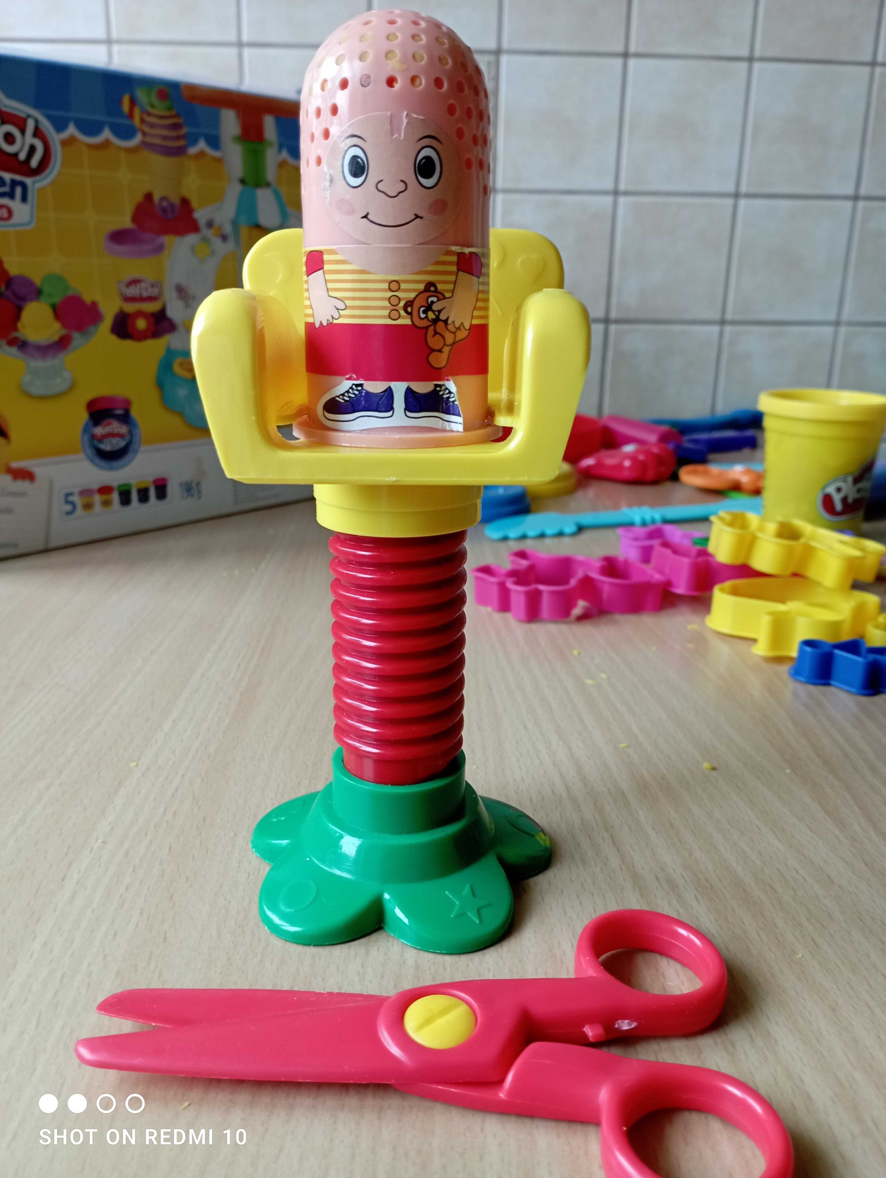 Play doh, kilka zestawów