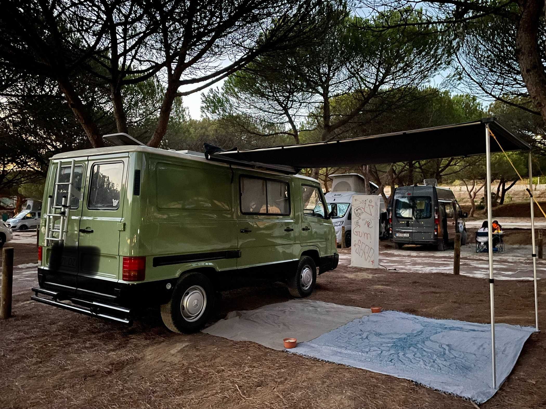 Campervan Mercedes 100D, 2/3 lugares, pronta para seguir viagem!