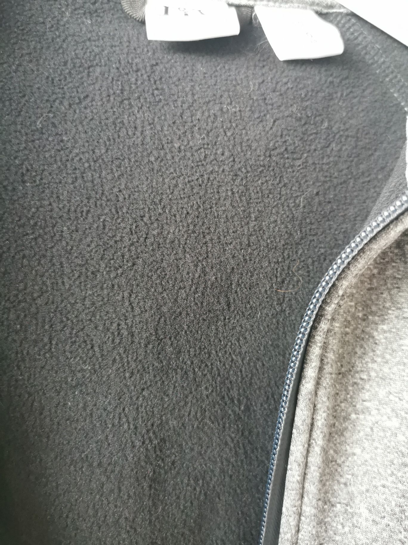 Kurtka Softshell z kapturem