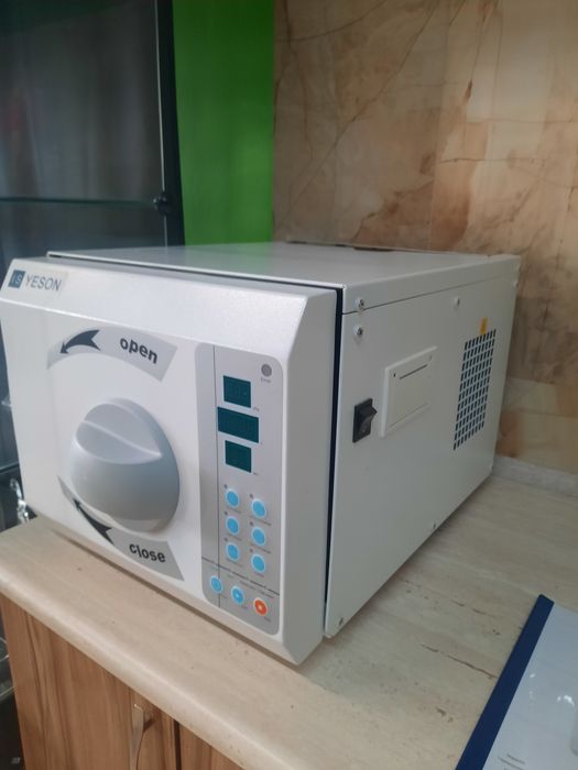 Autoklaw kosmetyczny YESON 8L