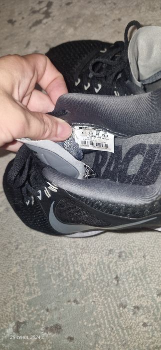 Кросівки чоловічі для бігу,фітнесу Nike